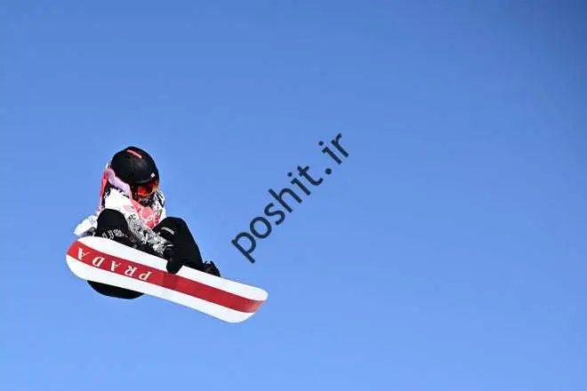 جولیا مارینو از ایالات متحده در بازیهای المپیک زمستانی 2022 پکن در ورزشگاه Genting Snow Park H&S در 6 فوریه 2022 در مسابقه نهایی اسلوپ استایل زنان در اسنوبرد شرکت میکند.